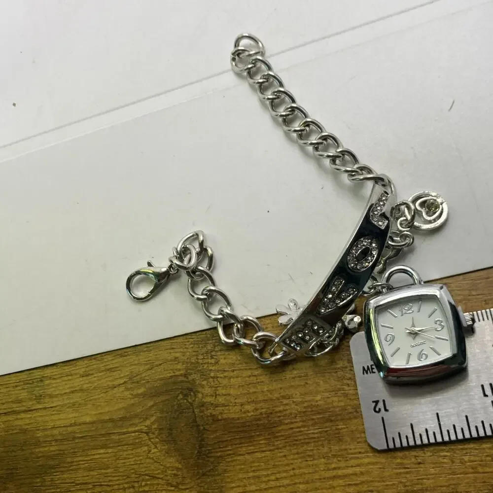 Womens Love Flower Heart Charm Watch Works New Battery